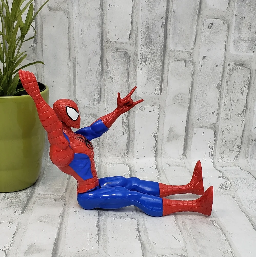 2014 Marvel Hasbro Spiderman Action Figure - Picture 5 of 9